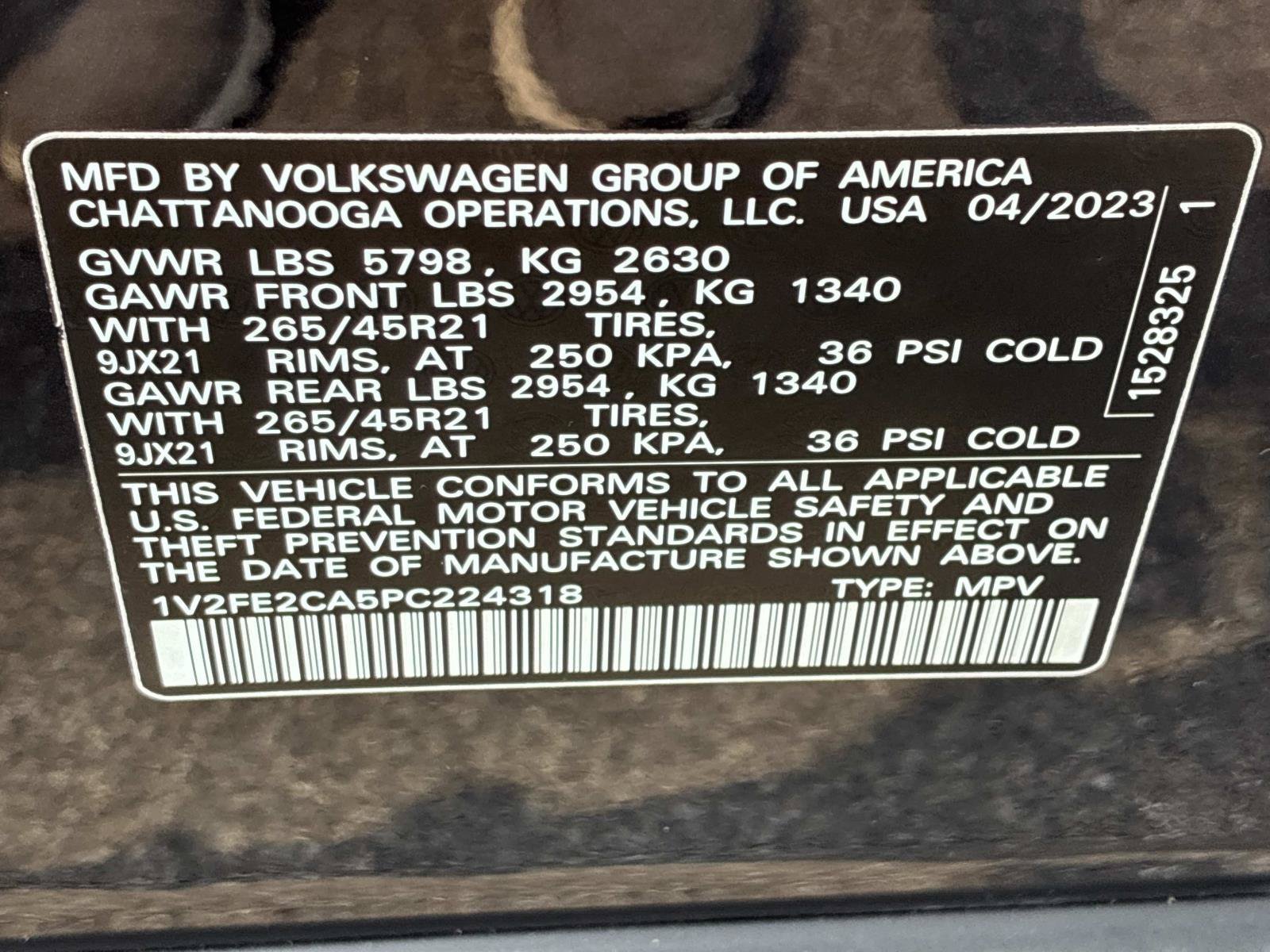 Certified 2023 Volkswagen Atlas Cross Sport SEL Premium R-Line AWD/4WD image 27