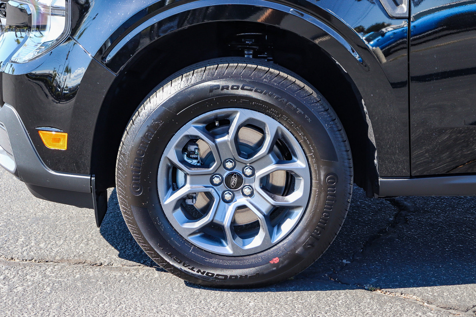 New 2026 Ford Maverick XLT w/ XLT Luxury Package FWD image 10