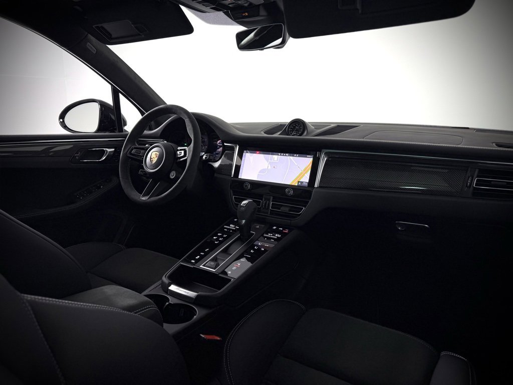 New 2026 Porsche Macan GTS image 22