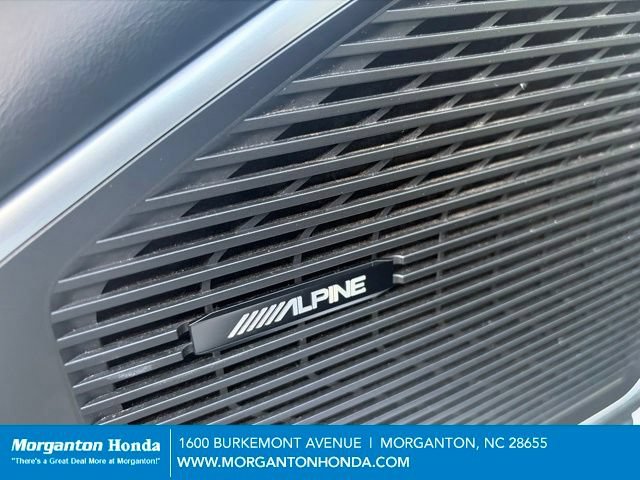 Used 2024 Jeep Wagoneer L Series II w/ Flexible Seating Group AWD/4WD image 14