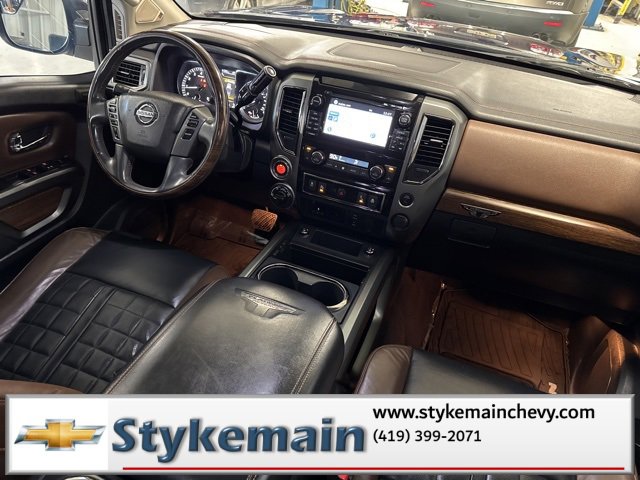 Used 2017 Nissan Titan Platinum Reserve image 19