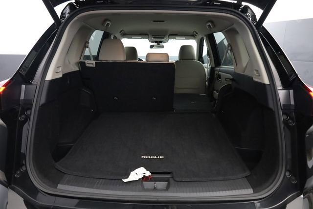 Used 2025 Nissan Rogue SV image 26
