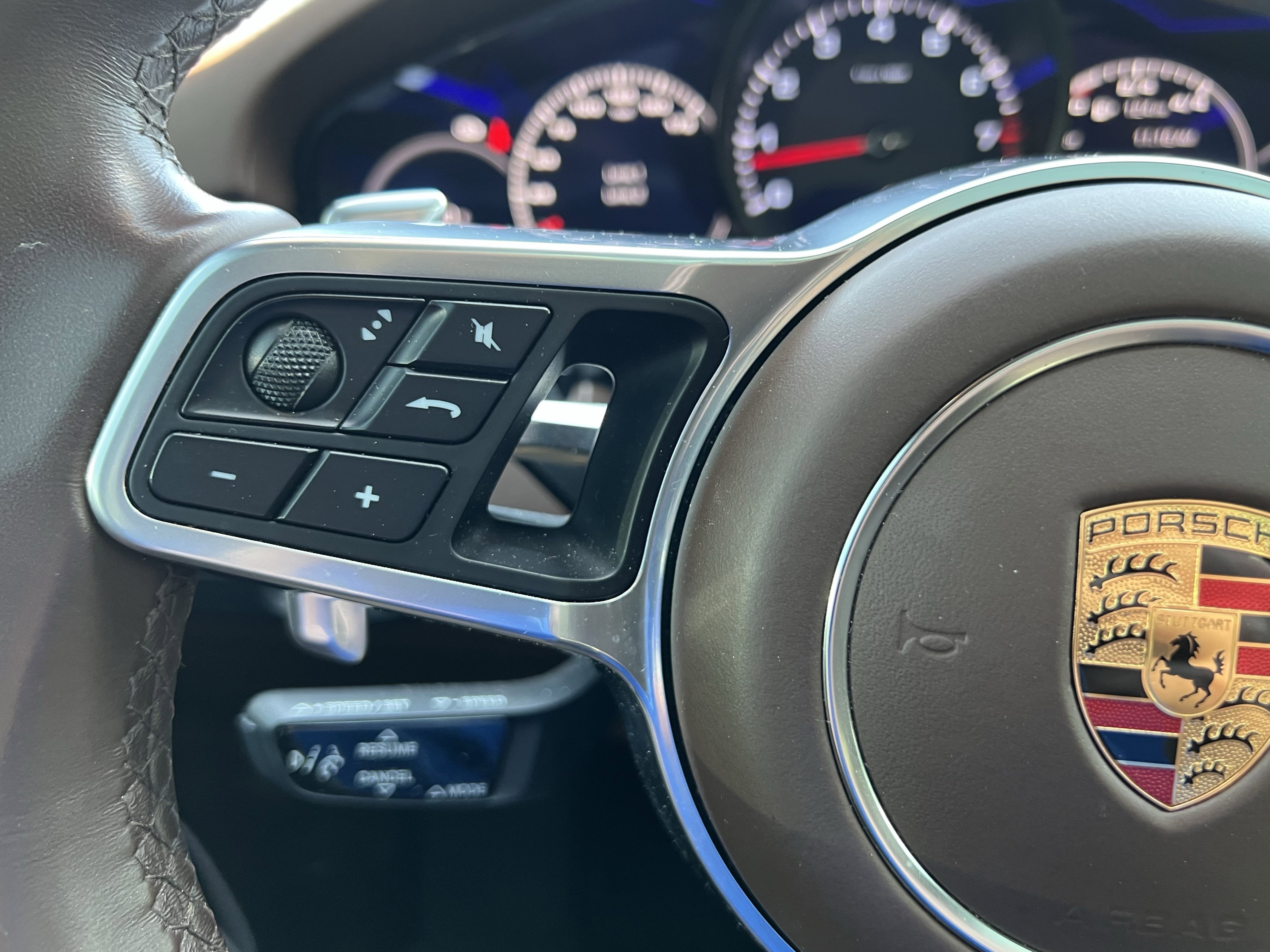 Used 2021 Porsche Cayenne AWD/4WD image 19