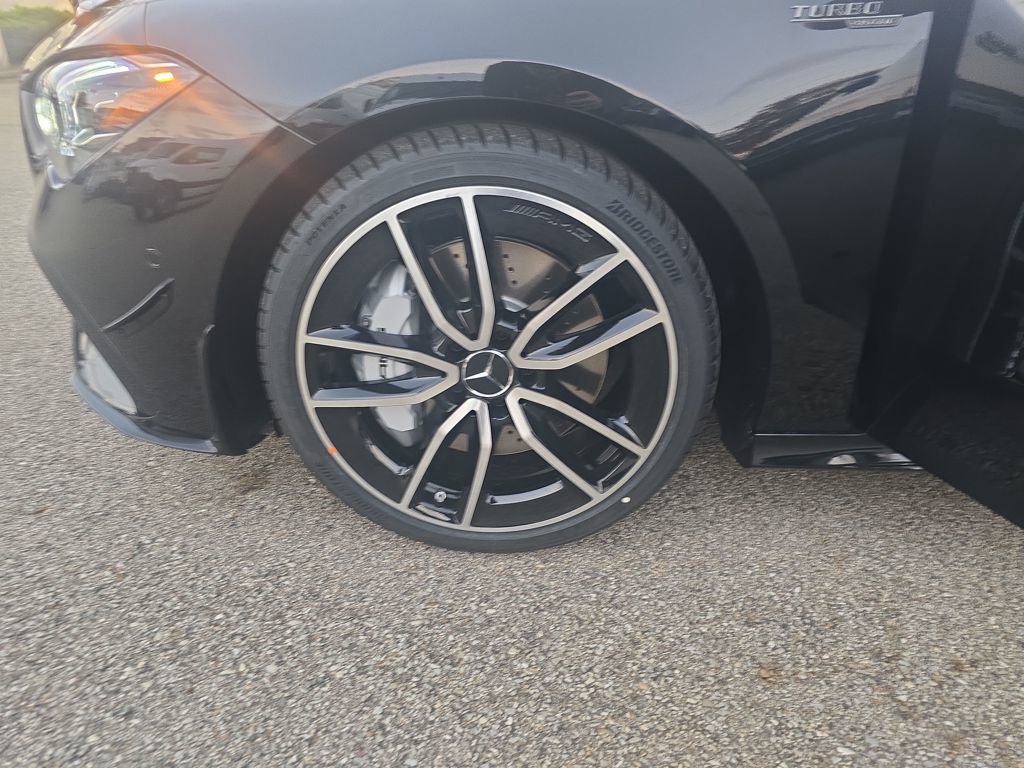 New 2026 Mercedes-Benz CLA 35 AMG 4MATIC image 27