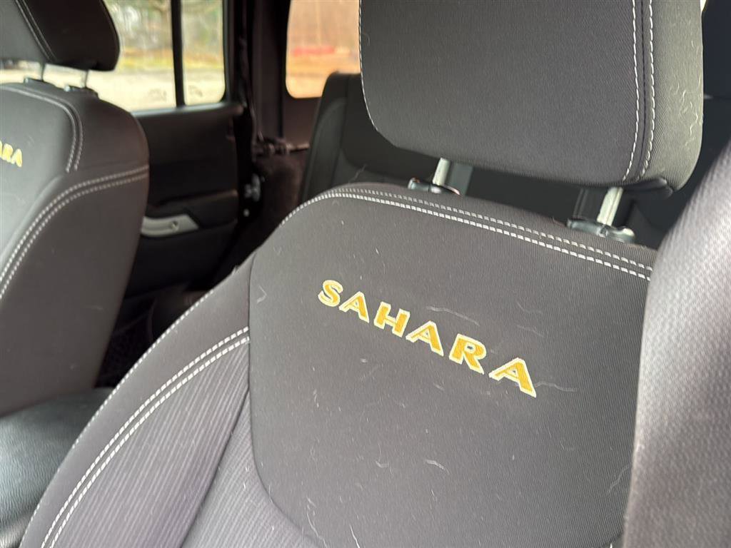 Used 2014 Jeep Wrangler Unlimited Sahara w/ Max Tow Package image 10