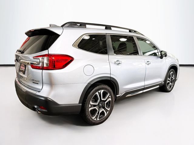 Used 2023 Subaru Ascent Touring AWD/4WD image 6