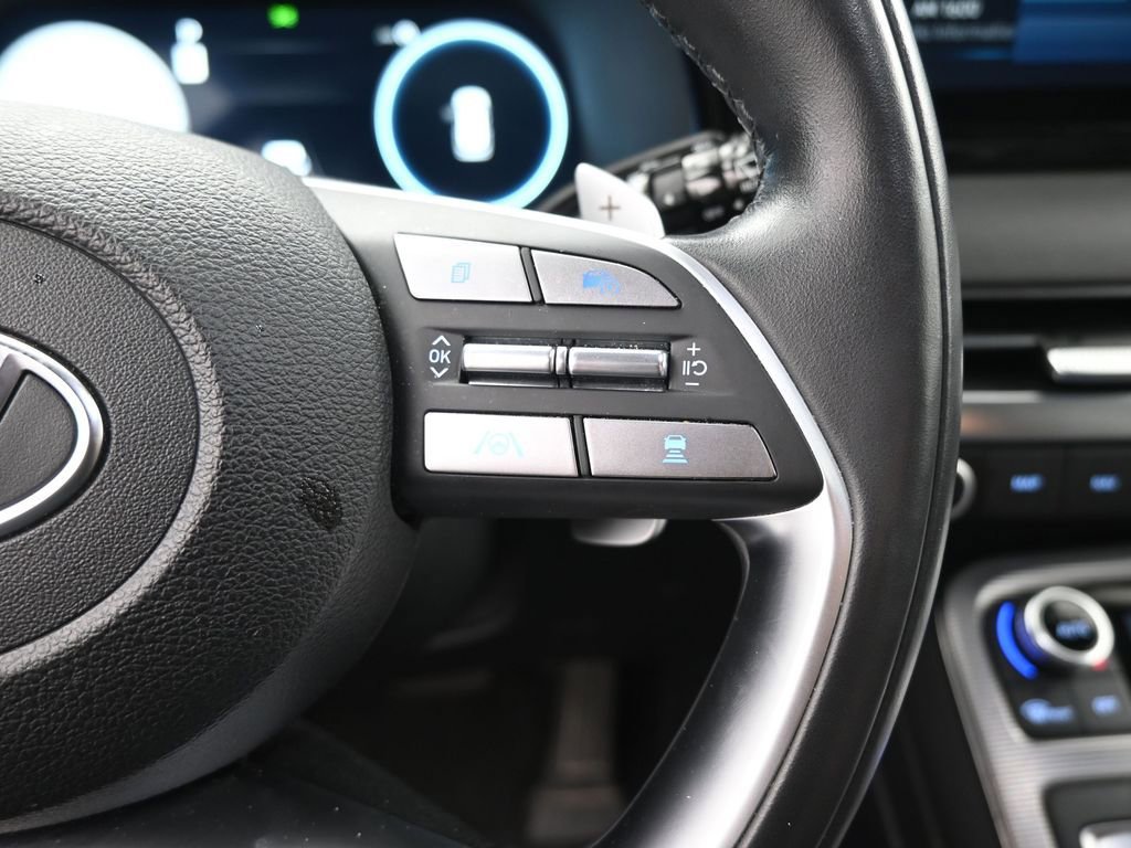 Used 2024 Hyundai Palisade Calligraphy image 2