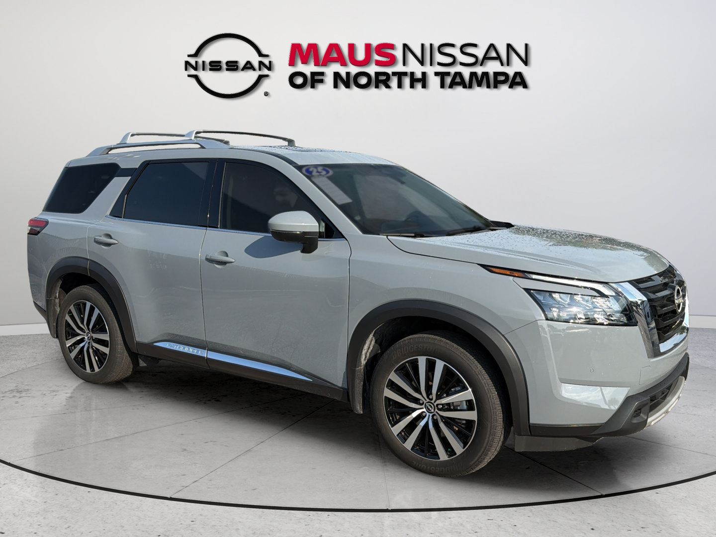 Certified 2025 Nissan Pathfinder Platinum w/ Cargo Package FWD image 14