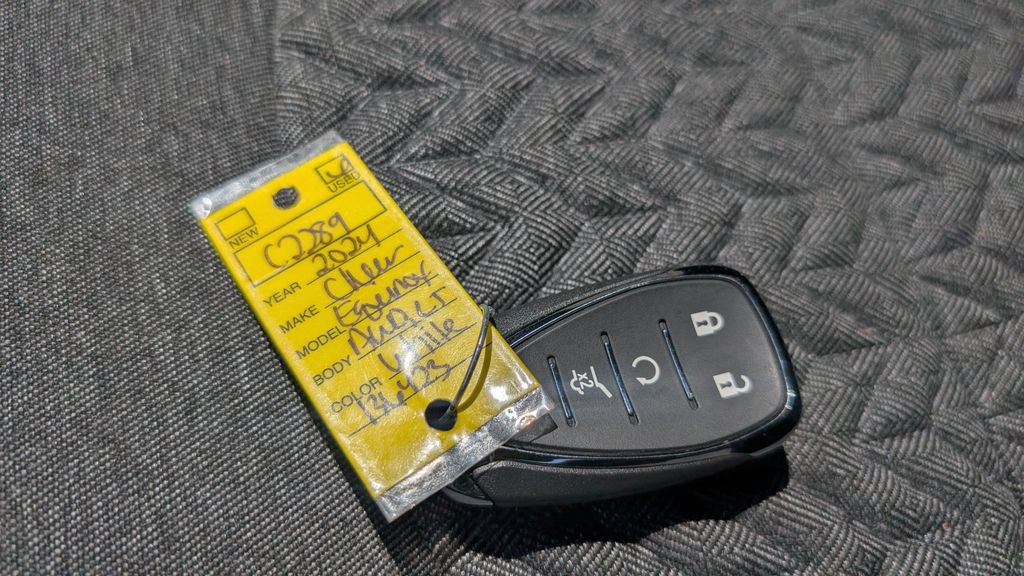 Used 2024 Chevrolet Equinox LT AWD/4WD image 27