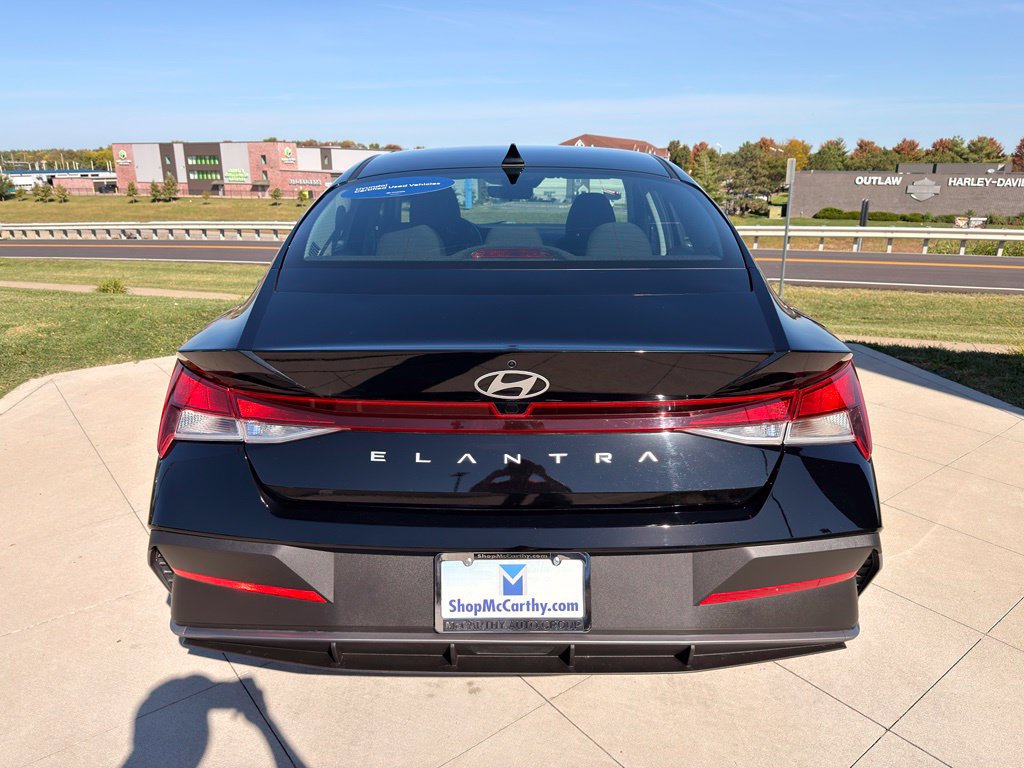 Used 2024 Hyundai Elantra SEL FWD image 8