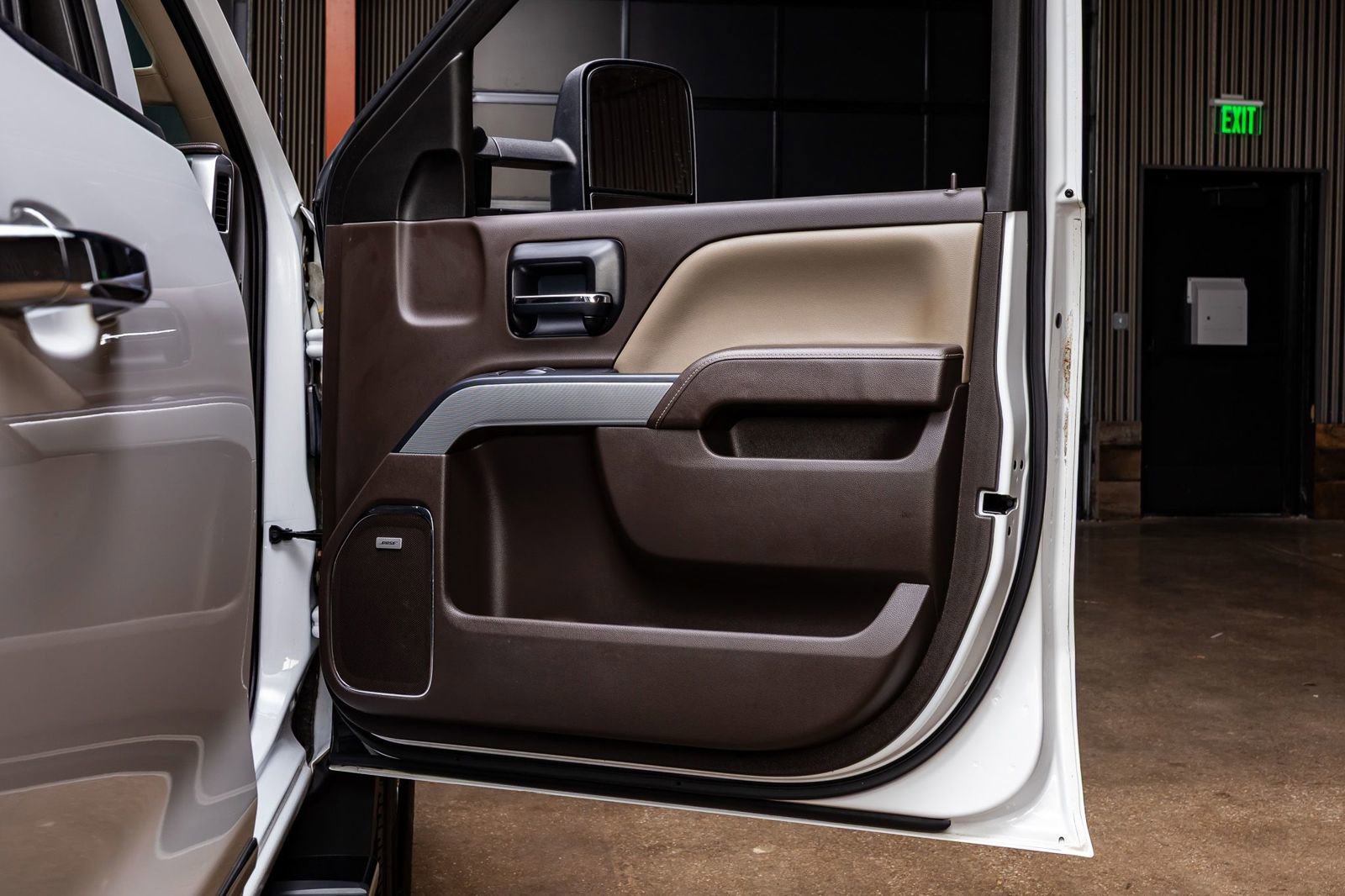 Used 2015 Chevrolet Silverado 2500 LTZ w/ LTZ Plus Package AWD/4WD image 32