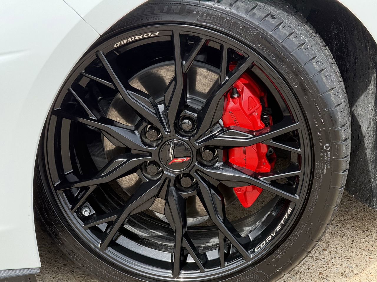 Used 2025 Chevrolet Corvette Stingray Preferred Cpe w/ Stealth Interior Trim Package image 8