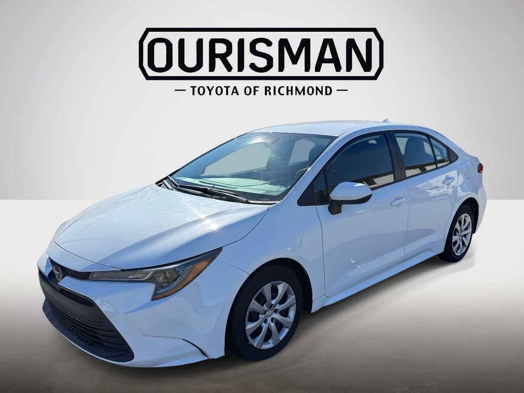 Used 2023 Toyota Corolla LE image 3