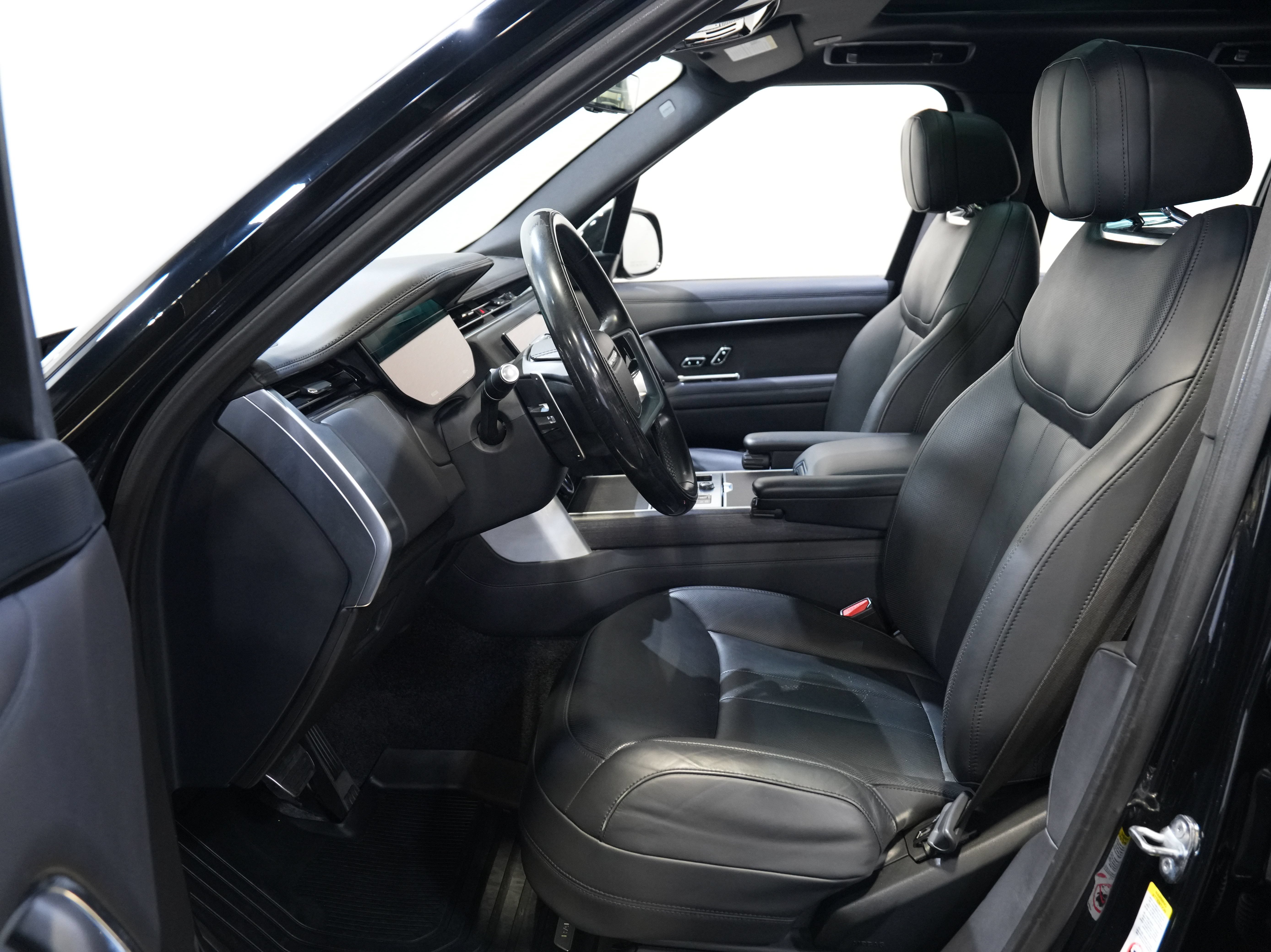 Used 2023 Land Rover Range Rover SE AWD/4WD image 29
