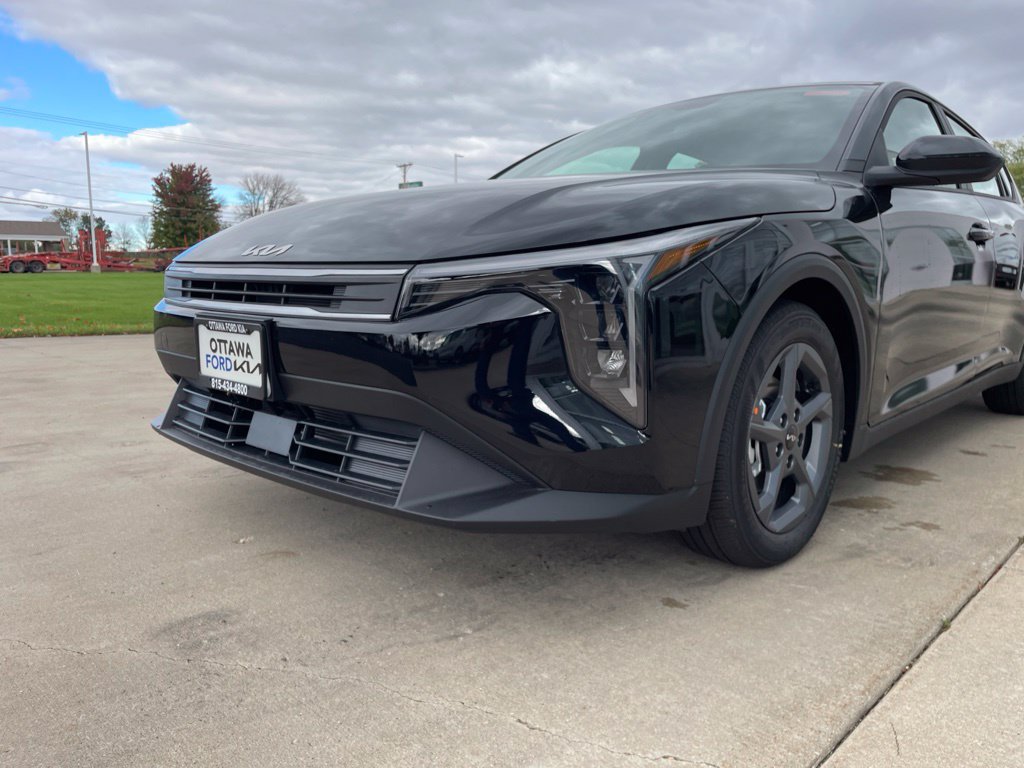 New 2026 Kia K4 FWD image 14