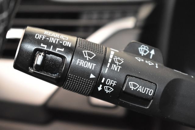 Used 2018 Chevrolet Tahoe LT w/ Luxury Package AWD/4WD image 29