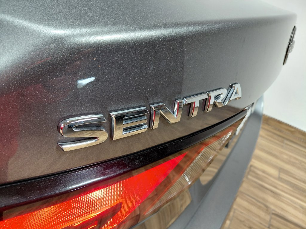 Used 2025 Nissan Sentra SV FWD image 11