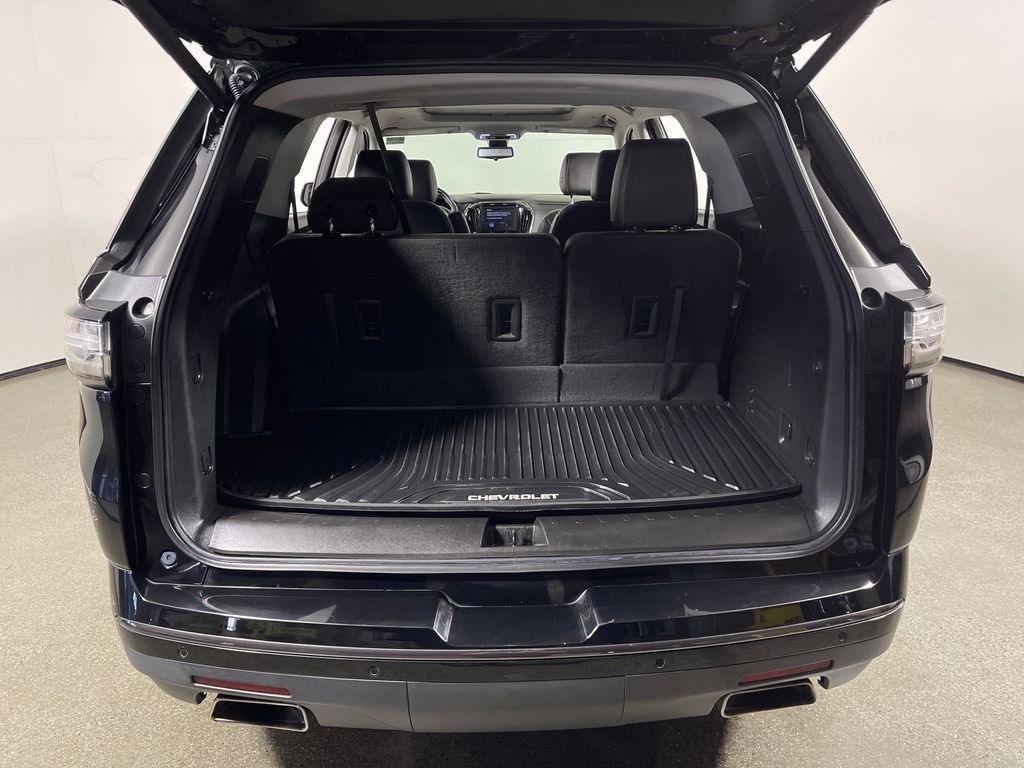 Used 2020 Chevrolet Traverse Premier w/ Redline Edition FWD image 10