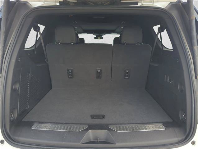 Certified 2024 Chevrolet Suburban Z71 w/ Luxury Package AWD/4WD image 6