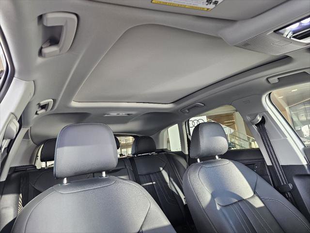 New 2026 Audi Q3 quattro 2.0T image 3