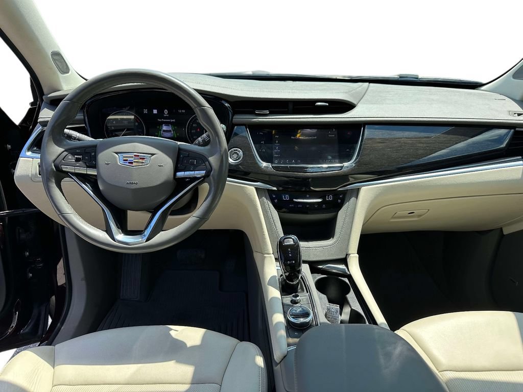Used 2020 Cadillac XT6 Premium Luxury AWD/4WD image 14