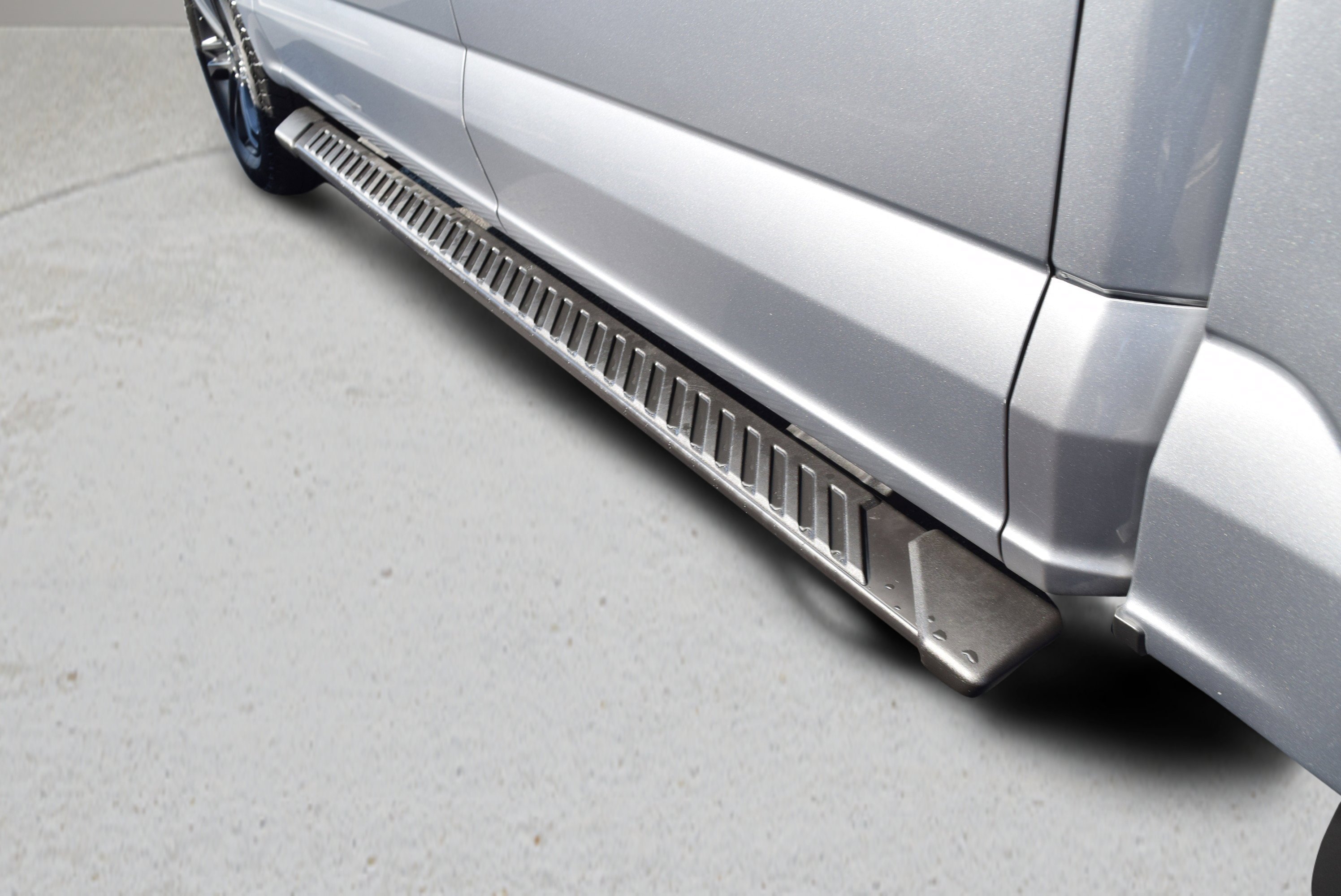 Used 2023 Ford F150 XLT w/ Equipment Group 302A High image 9