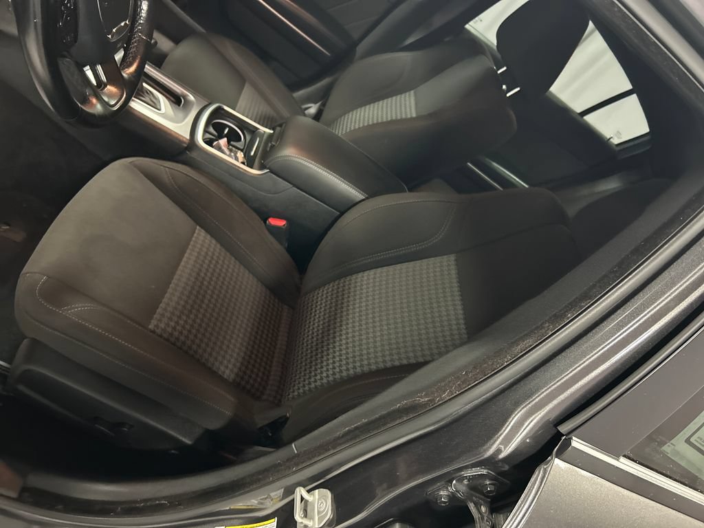 Used 2023 Dodge Charger SXT RWD image 11