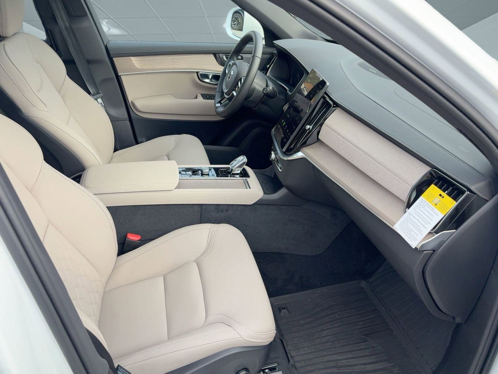 New 2026 Volvo XC90 T8 Plus image 30