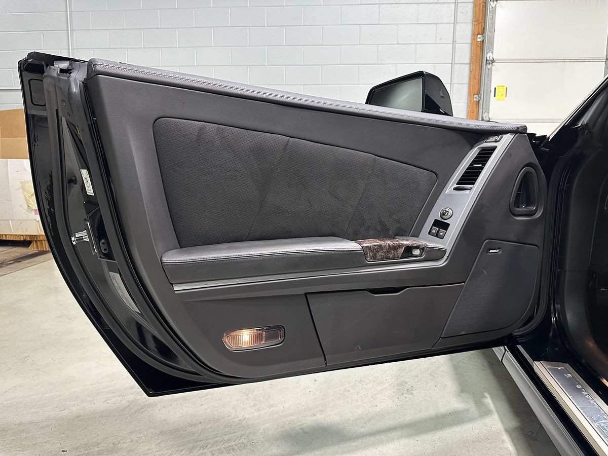 Used 2009 Cadillac XLR V RWD image 25