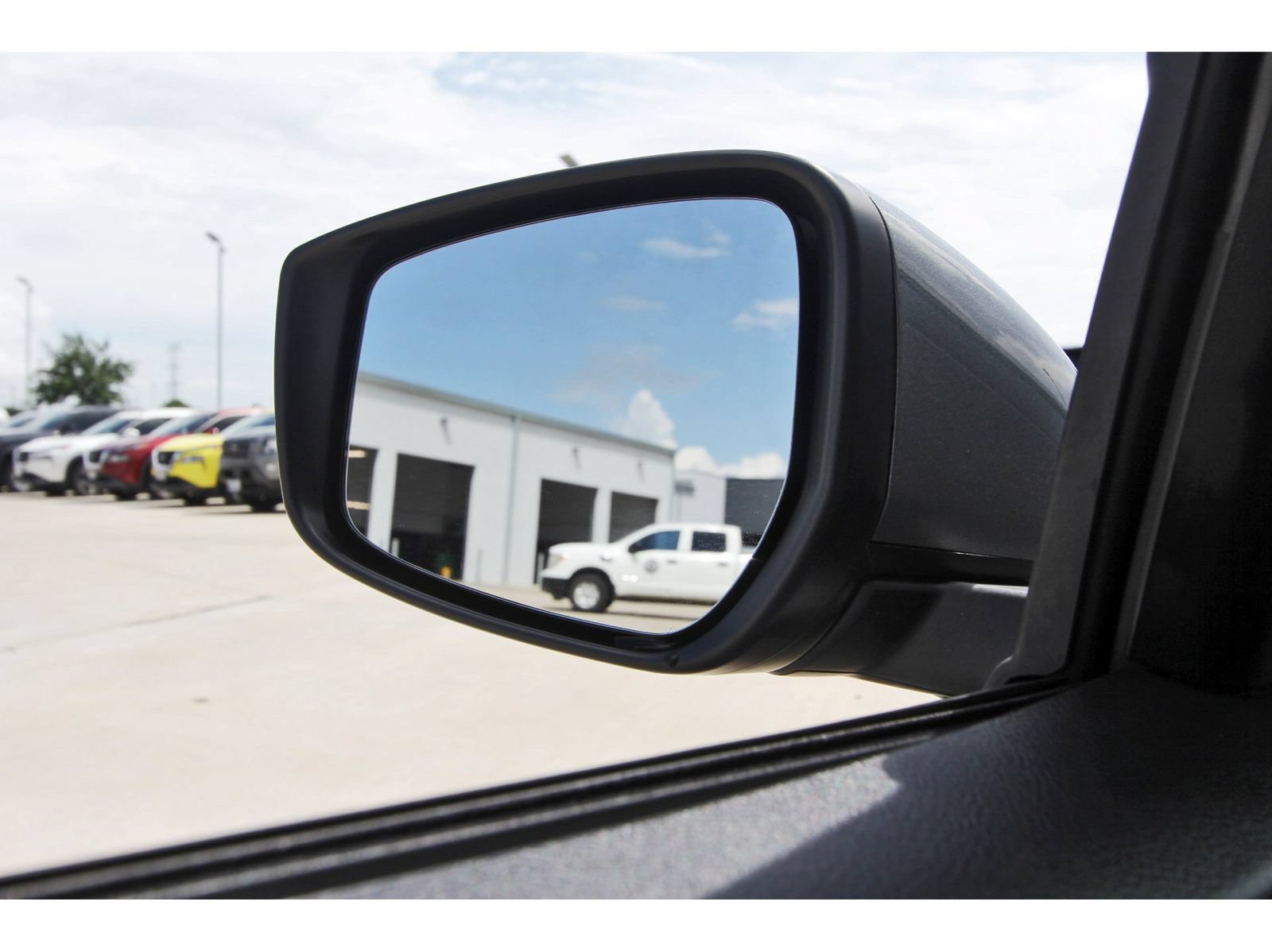 Certified 2023 Nissan Kicks SV FWD image 10