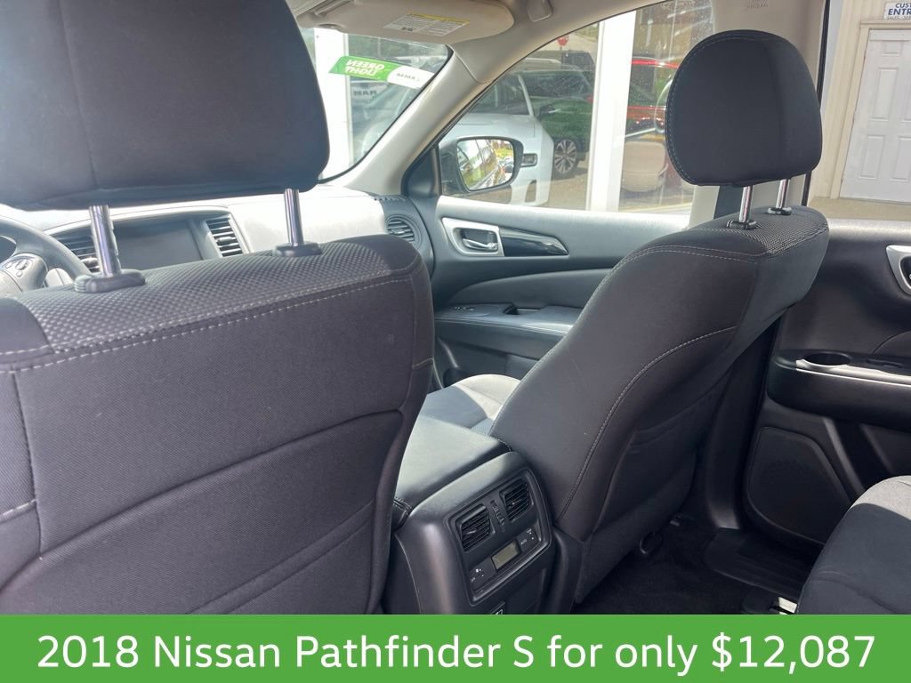 Used 2018 Nissan Pathfinder S AWD/4WD image 8