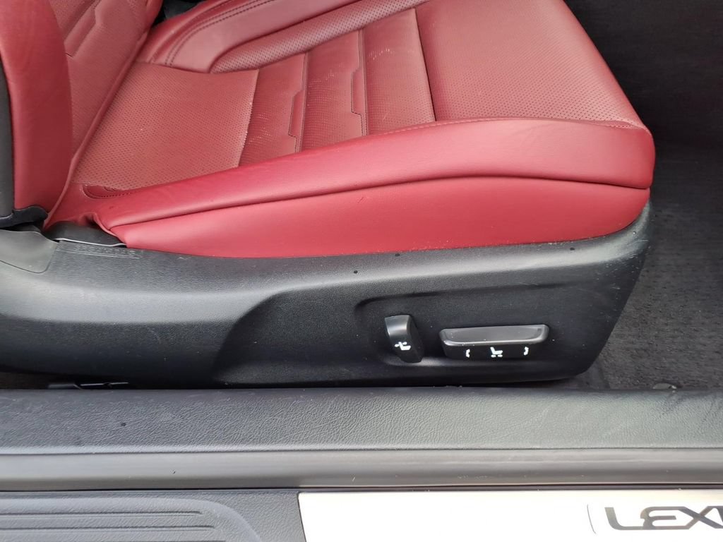 Used 2016 Lexus RC 200t RWD image 13