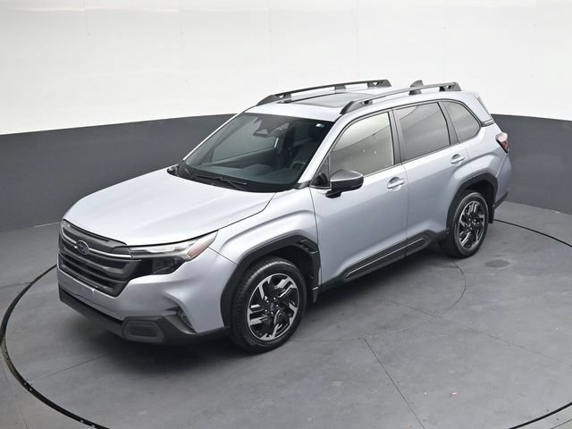 Used 2025 Subaru Forester Limited AWD/4WD image 28
