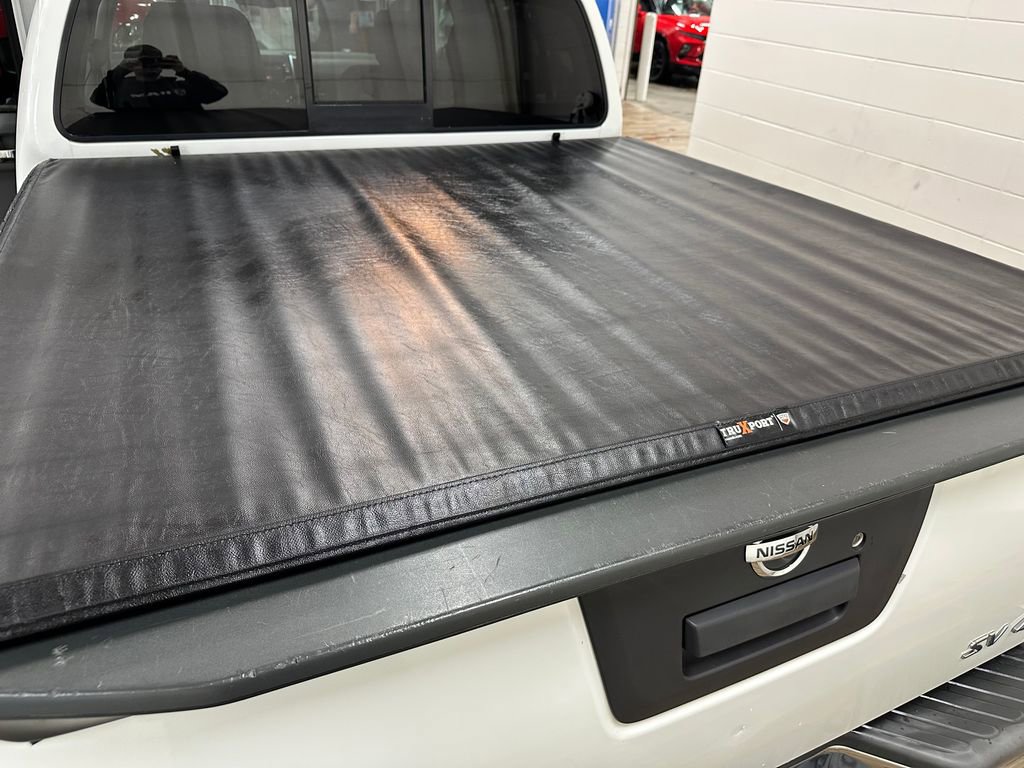 Used 2017 Nissan Frontier SV w/ SV Value Truck Package image 8