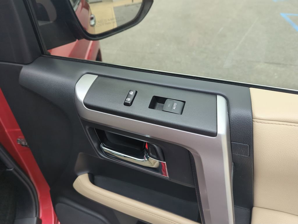 Used 2022 Toyota 4Runner Limited AWD/4WD image 35