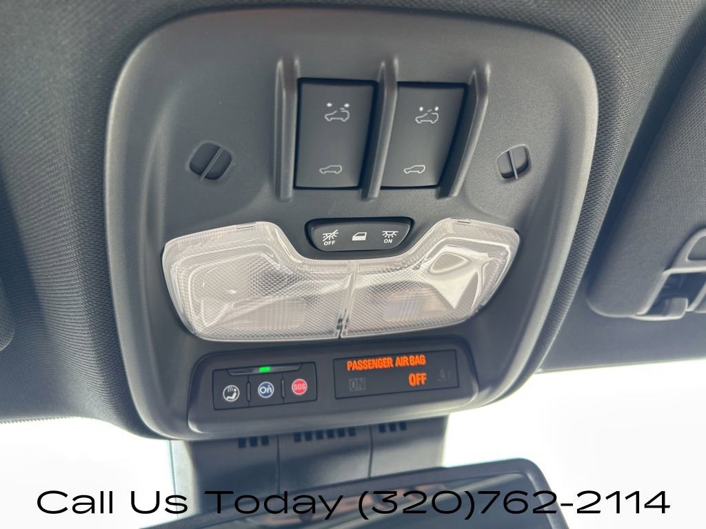 Certified 2025 Chevrolet Colorado ZR2 w/ Technology Package AWD/4WD image 36