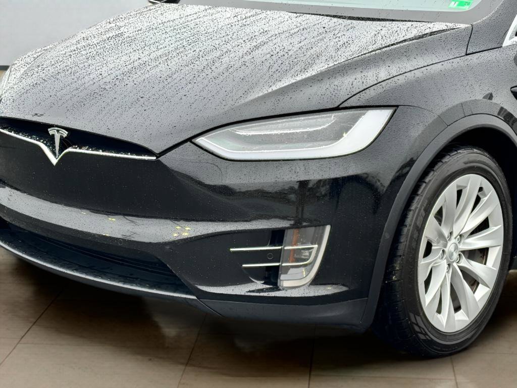 Used 2017 Tesla Model X 75D image 34