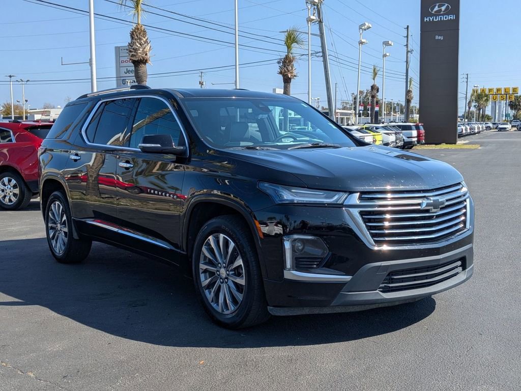 Used 2023 Chevrolet Traverse Premier image 3