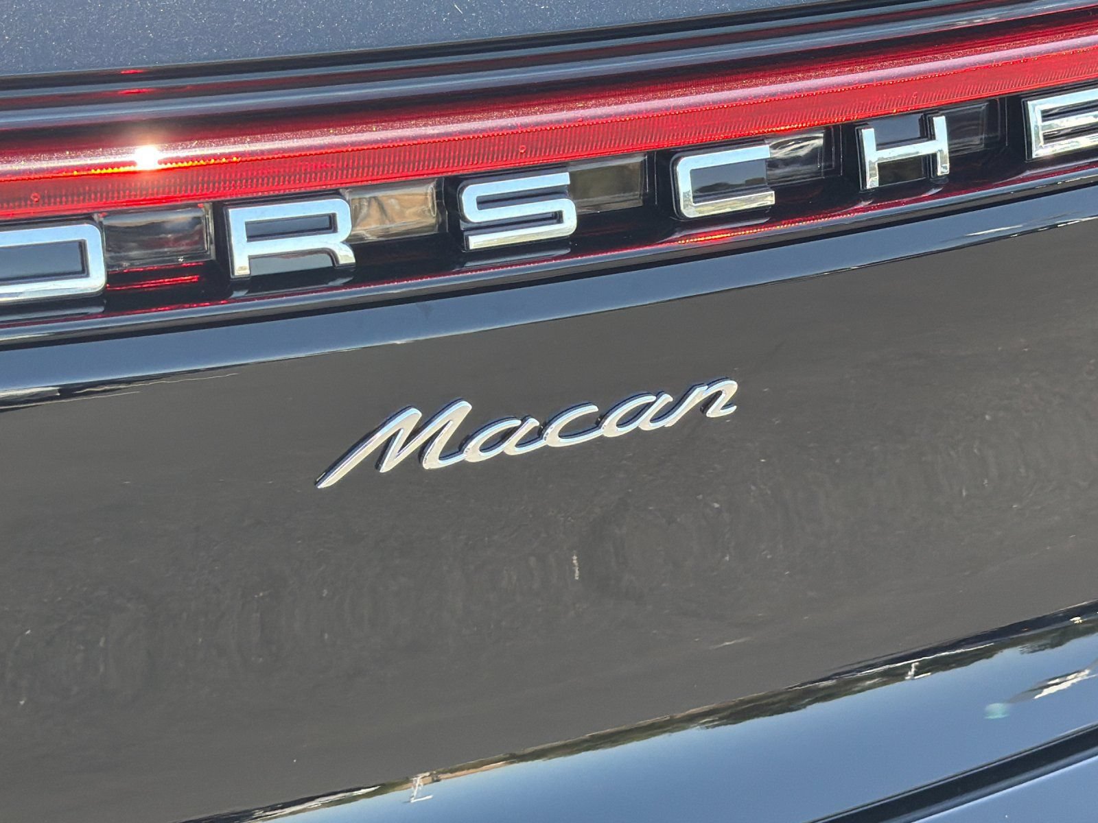 New 2026 Porsche Macan AWD/4WD image 27