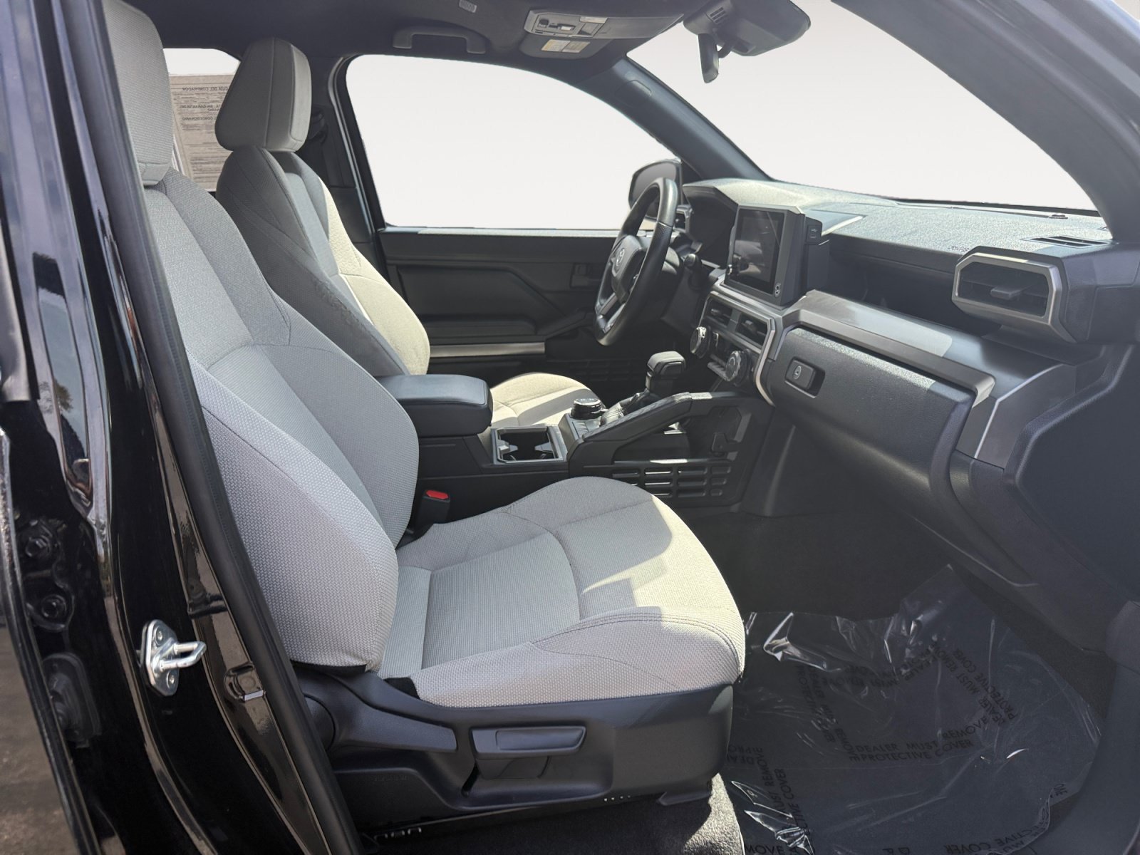 Used 2025 Toyota 4Runner SR5 AWD/4WD image 19