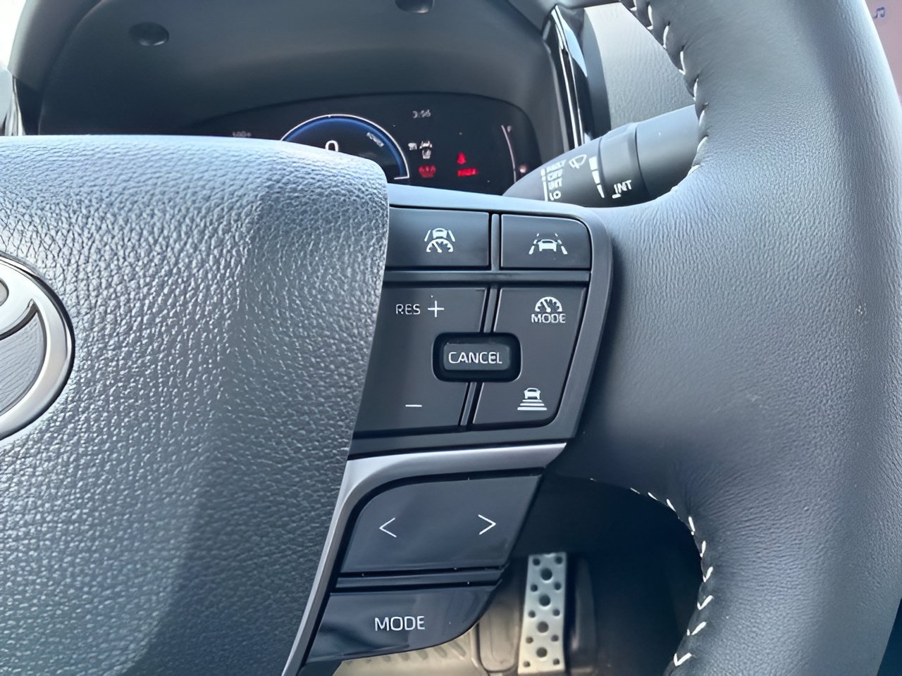 Used 2026 Toyota Camry SE FWD image 22