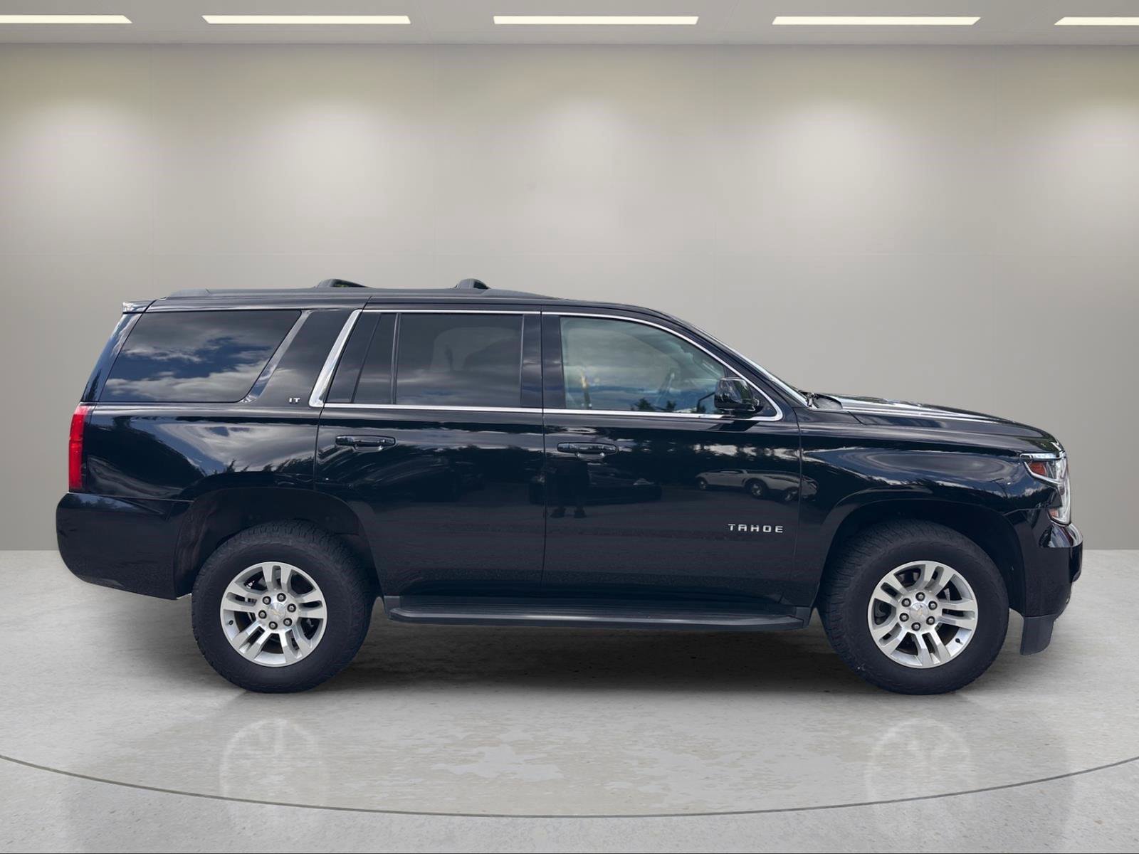 Used 2019 Chevrolet Tahoe LT AWD/4WD image 11