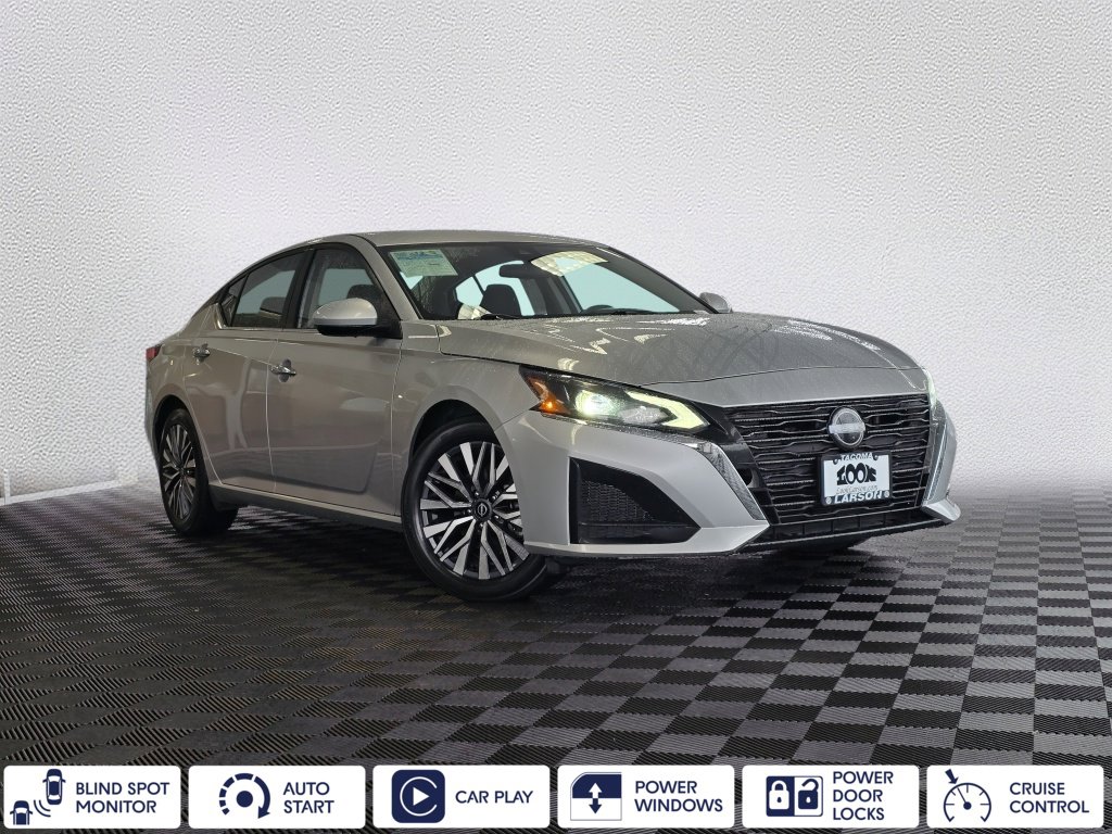 Used 2023 Nissan Altima 2.5 SV FWD image 1