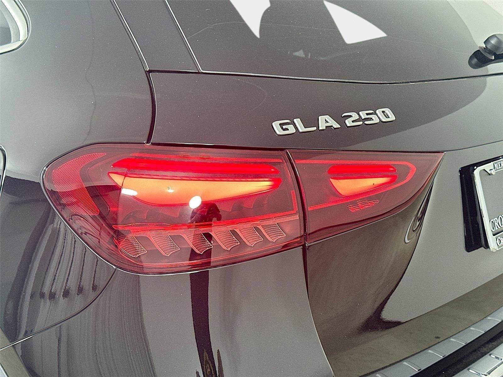 Certified 2026 Mercedes-Benz GLA 250 4MATIC image 40