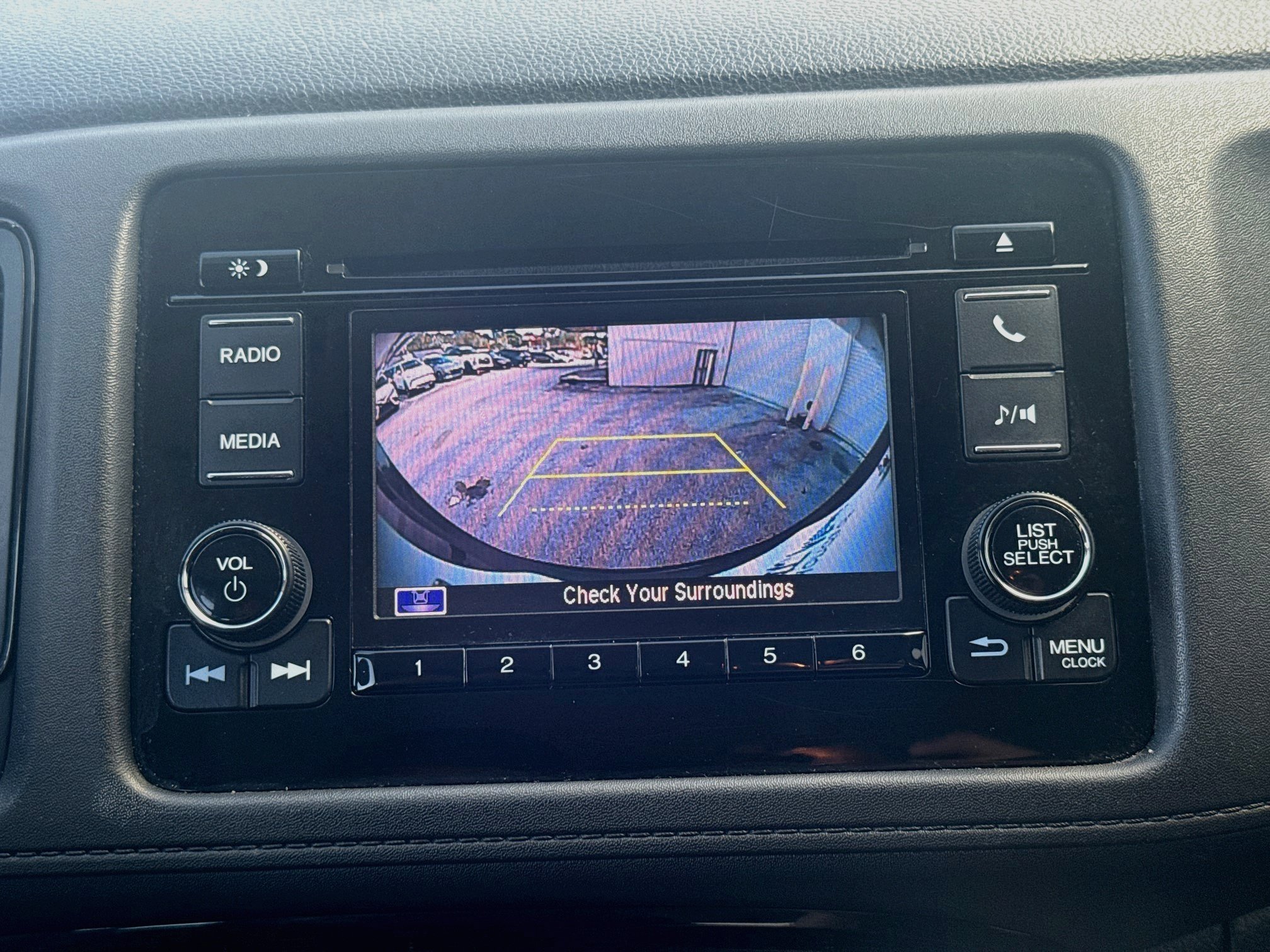 Used 2022 Honda HR-V LX image 13