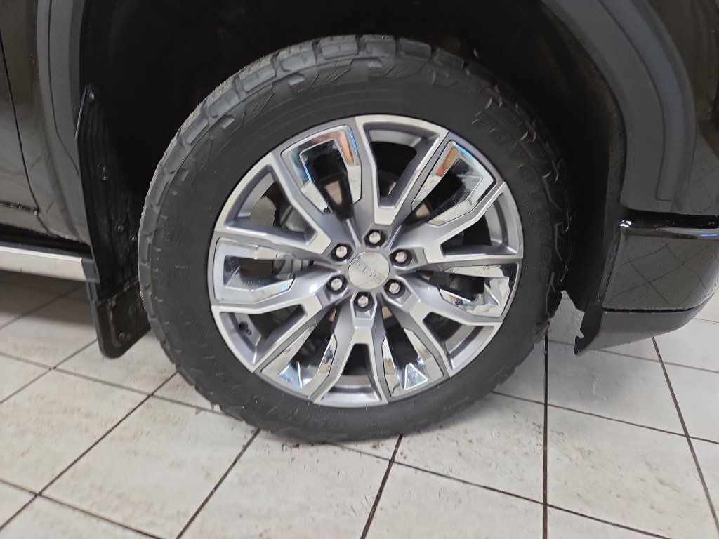 Used 2026 GMC Sierra 1500 Denali AWD/4WD image 9