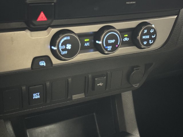 Used 2021 Toyota Tacoma SR RWD image 18