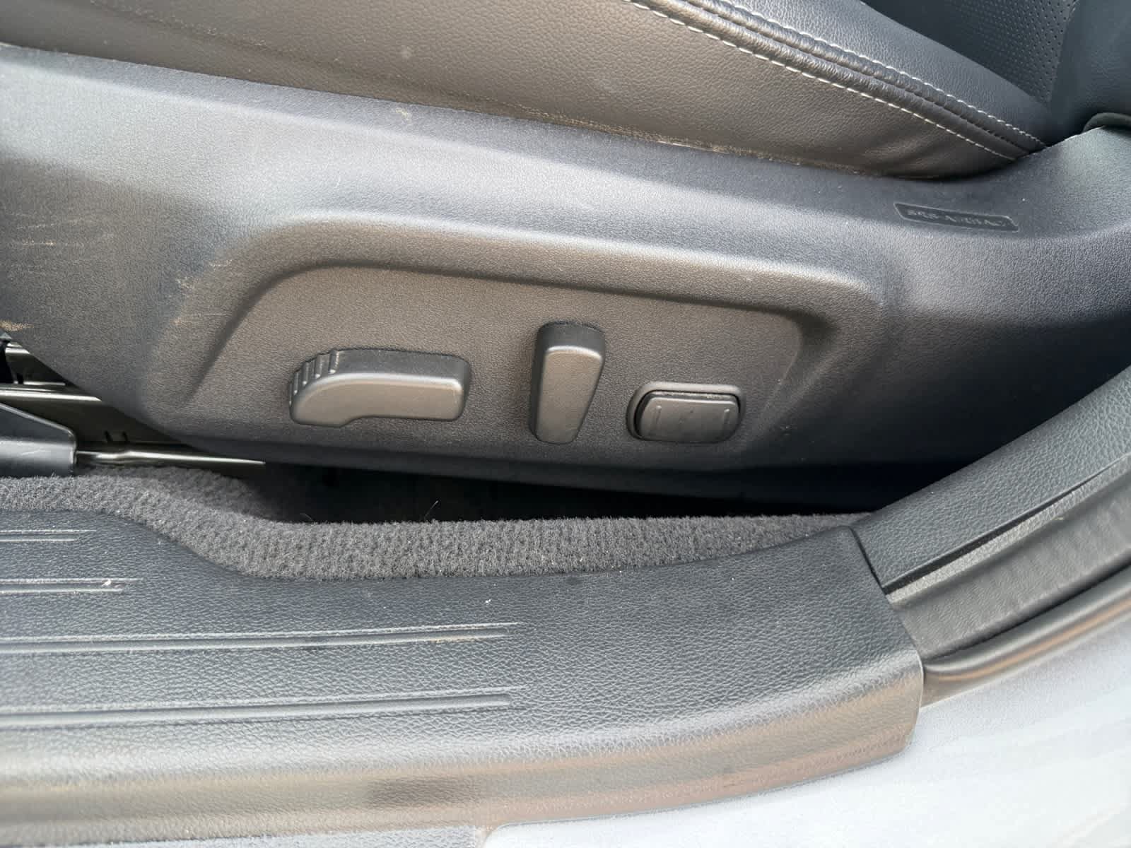 Used 2019 Subaru Outback 2.5i Limited AWD/4WD image 18