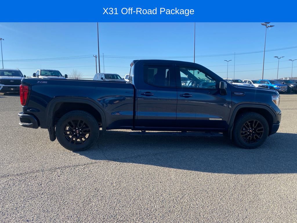 Used 2022 GMC Sierra 1500 Elevation w/ LPO, Elevation Black Package image 7