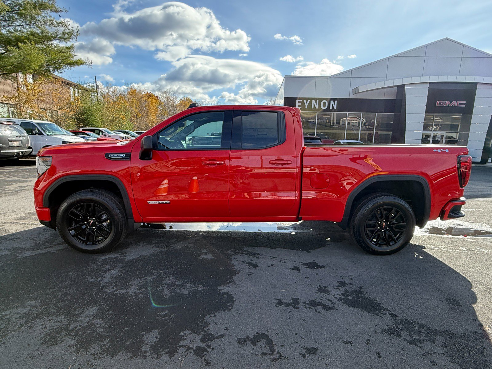 New 2026 GMC Sierra 1500 Elevation image 2